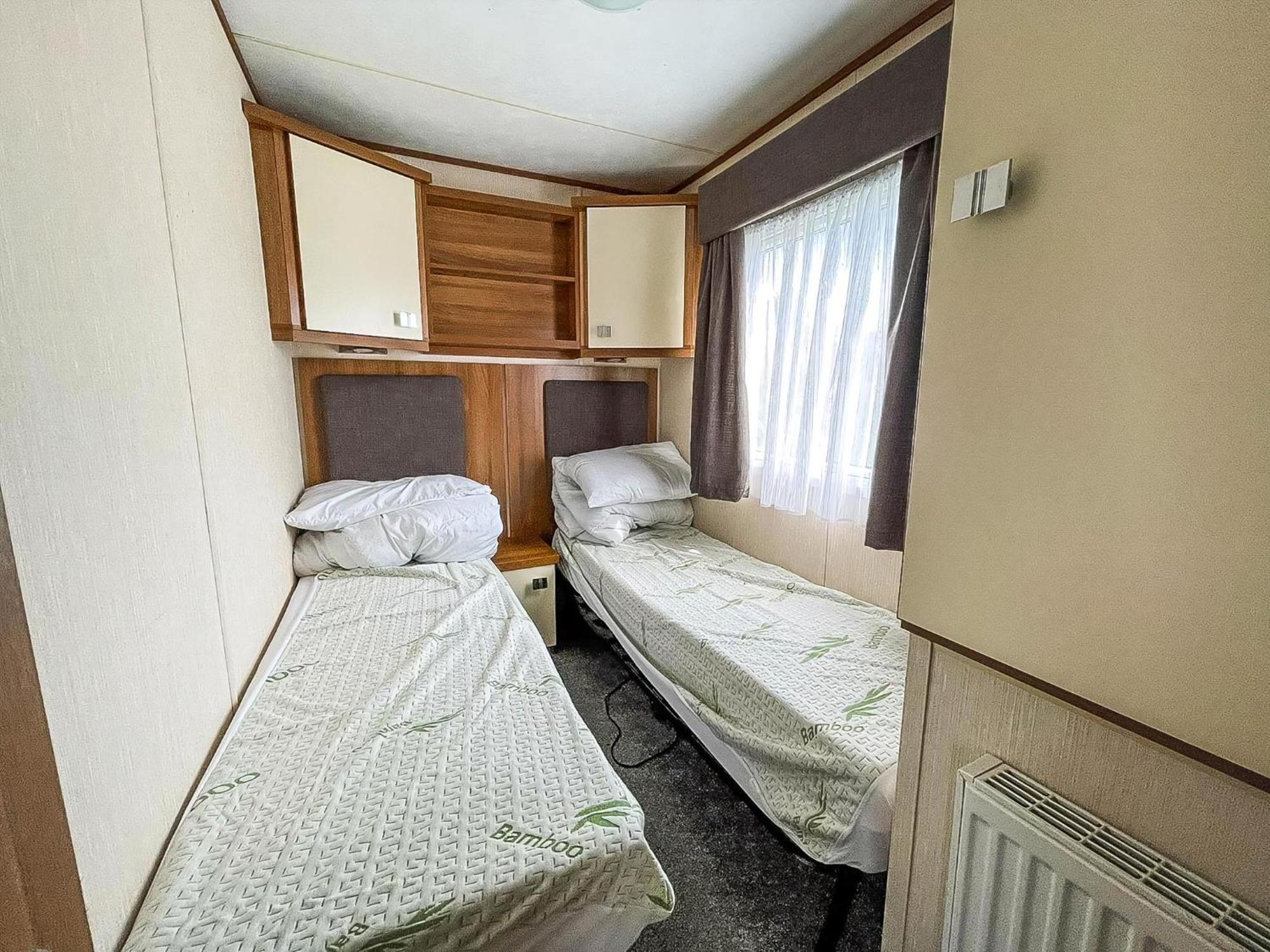 Lovely 8 Berth Caravan At Sunnydale In Lincolnshire Ref 35239S Лаут Екстер'єр фото