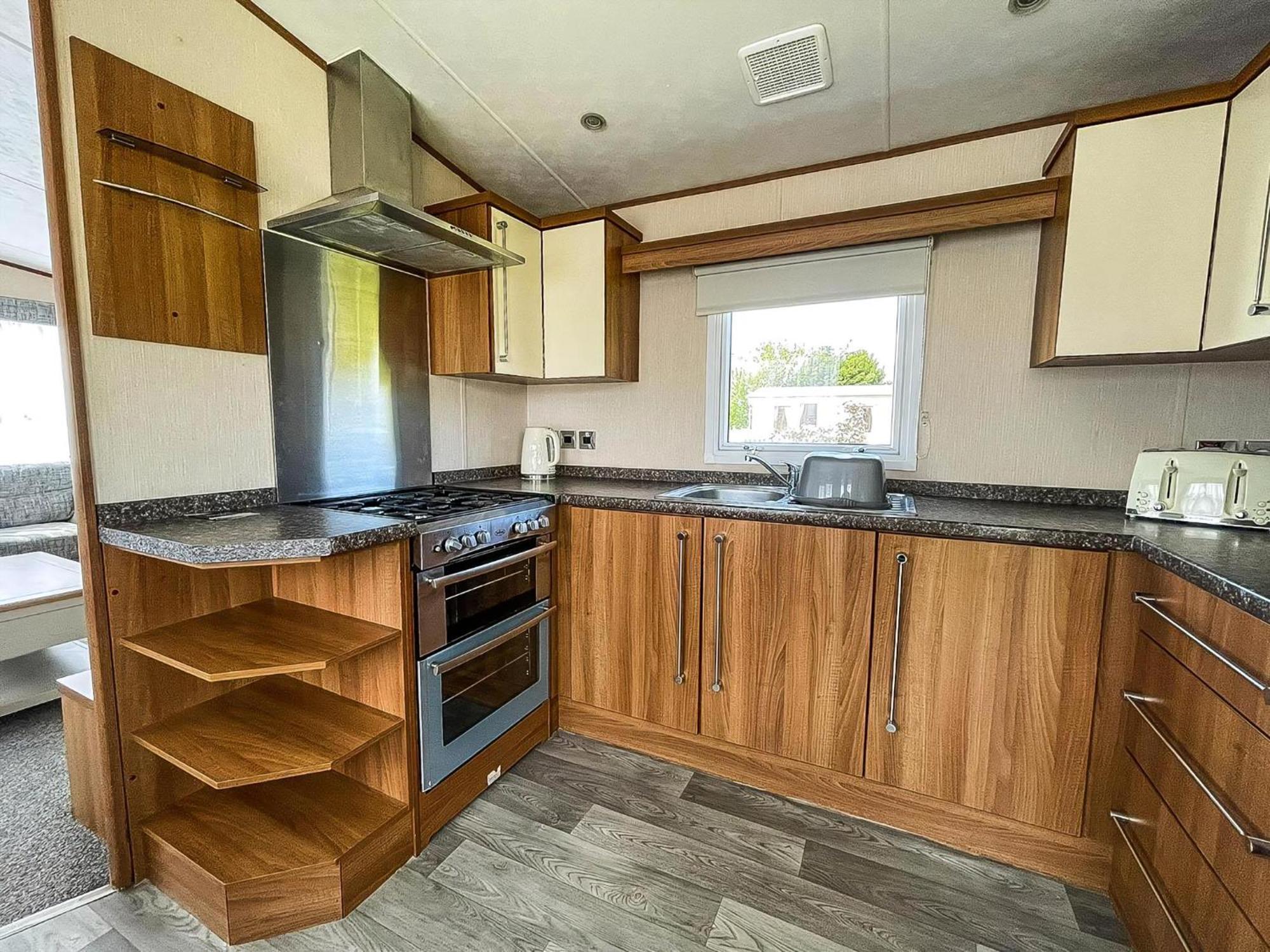 Lovely 8 Berth Caravan At Sunnydale In Lincolnshire Ref 35239S Лаут Екстер'єр фото