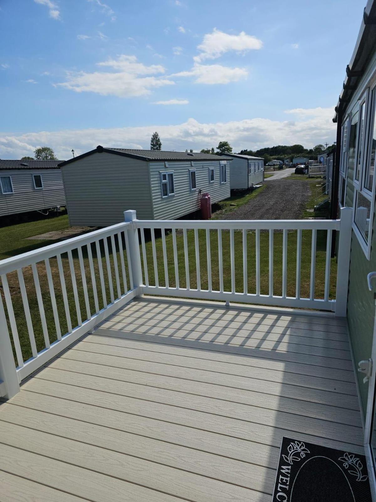 Lovely 8 Berth Caravan At Sunnydale In Lincolnshire Ref 35239S Лаут Екстер'єр фото
